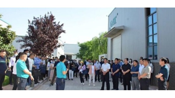 恭喜青天偉業(yè)在“6看6比”活動中榮獲多個(gè)榮譽(yù)稱號